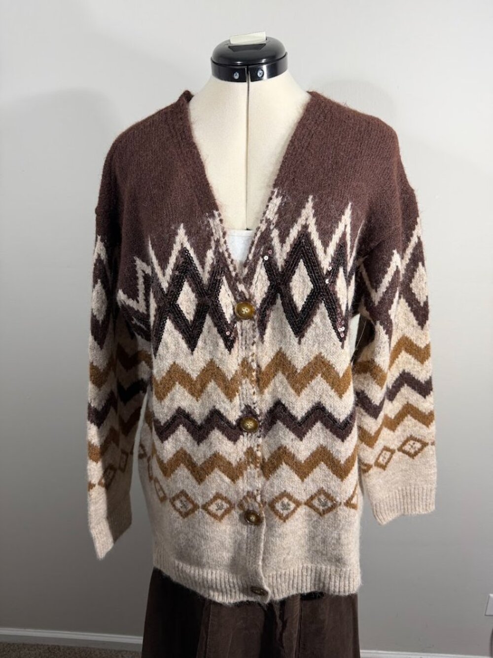 Edited by Maren Morris women`s cardigan size M, long sleeves,